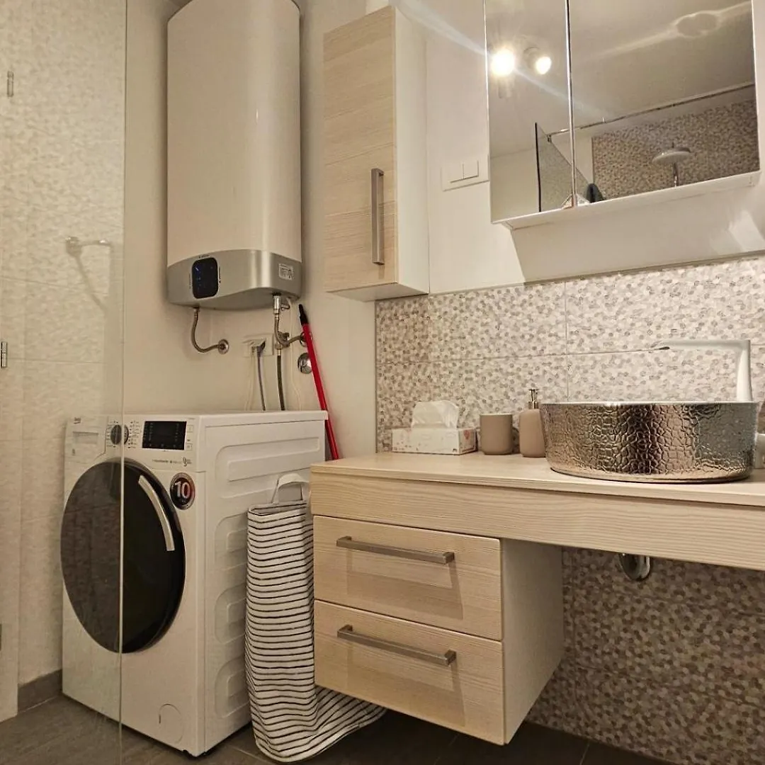 アパート Apartman Kokola マリ・ロシニュ